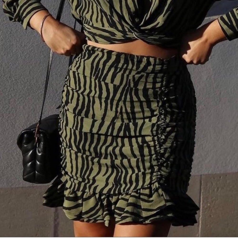 Zara green and black zebra skirt